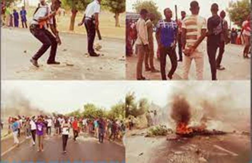 Après la franchise universitaire par la police, les étudiants de l’USSEIN exigent le départ du Recteur Après la franchise universitaire par la police, les étudiants de l’USSEIN exigent le départ du Recteur