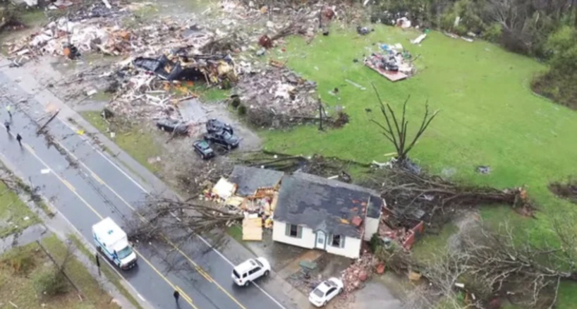 Alabama: 10 morts dont 9 enfants dans un carambolage, «probablement» dû à la tempête Alabama: 10 morts dont 9 enfants dans un carambolage, «probablement» dû à la tempête