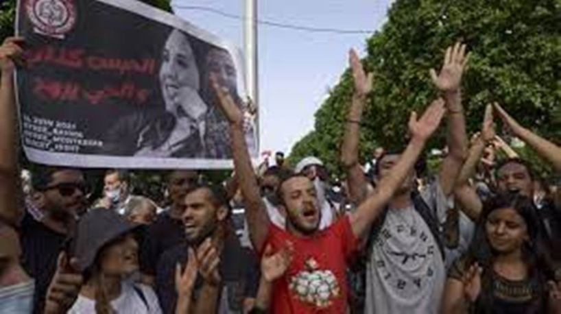 Tunisie: une année de crise sanitaire marquée par une limitation des libertés Tunisie: une année de crise sanitaire marquée par une limitation des libertés