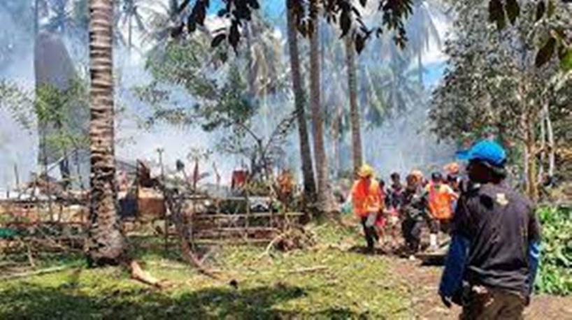 Philippines: un avion militaire s'écrase avec 92 personnes à bord Philippines: un avion militaire s'écrase avec 92 personnes à bord