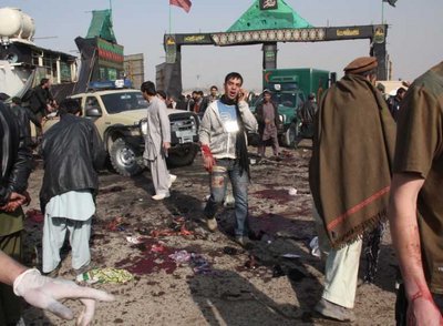 Afghanistan: 10 femmes tuées lors d’une explosion dans un cimetière