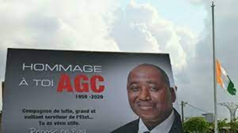 Côte d’Ivoire: un livre en hommage à l’ancien Premier ministre Gon Coulibaly un an après sa mort Côte d’Ivoire: un livre en hommage à l’ancien Premier ministre Gon Coulibaly un an après sa mort