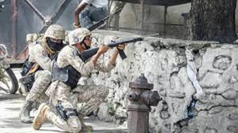 En Haïti, l'étau se resserre autour du commando d'étrangers qui a tué le président Moïse En Haïti, l'étau se resserre autour du commando d'étrangers qui a tué le président Moïse