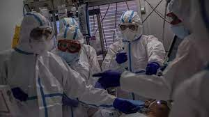 Covid-19: une Belge de 90 ans décède après avoir contracté deux variants en même temps