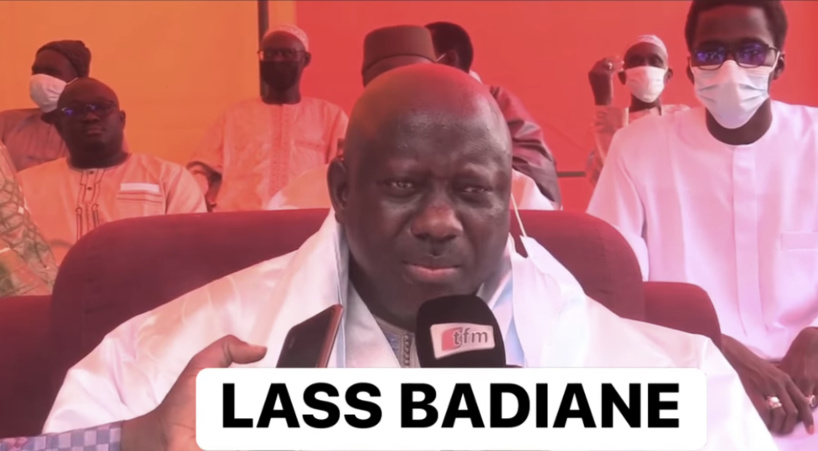 Serigne Bassirou Gueye apparaît en public et dément les rumeurs sur sa maladie Serigne Bassirou Gueye apparaît en public et dément les rumeurs sur sa maladie