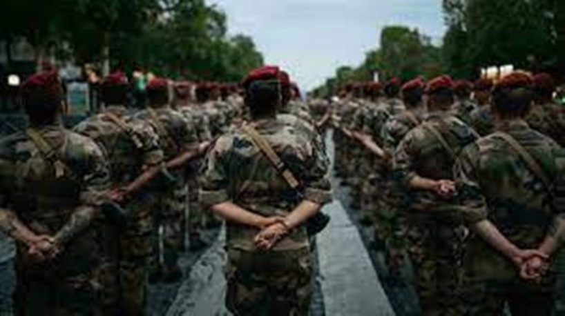 14-Juillet: un défilé parisien tourné vers l'avenir malgré le variant 14-Juillet: un défilé parisien tourné vers l'avenir malgré le variant