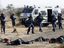 La tuerie du 16 août a entraîné le décès de 34 mineurs grévistes à Marikana. REUTERS/Siphiwe Sibeko