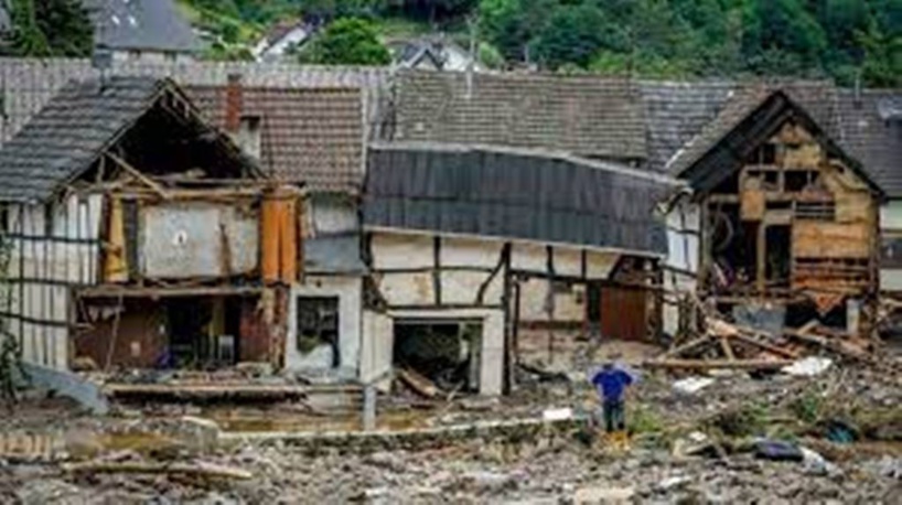 Inondations en Europe: près de 100 morts et des centaines de disparus