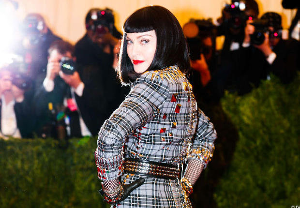 Madonna : La chanteuse fête ses 55 ans comme une ado