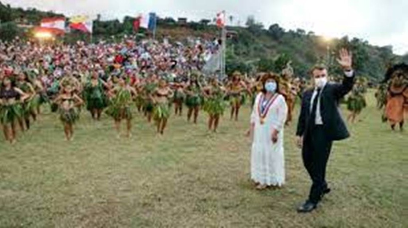 Emmanuel Macron, le premier président français à se rendre aux Marquises Emmanuel Macron, le premier président français à se rendre aux Marquises