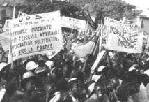 La commémoration de la journée d’août 1958 marquée par la polémique sur les vrais «porteurs de pancartes »