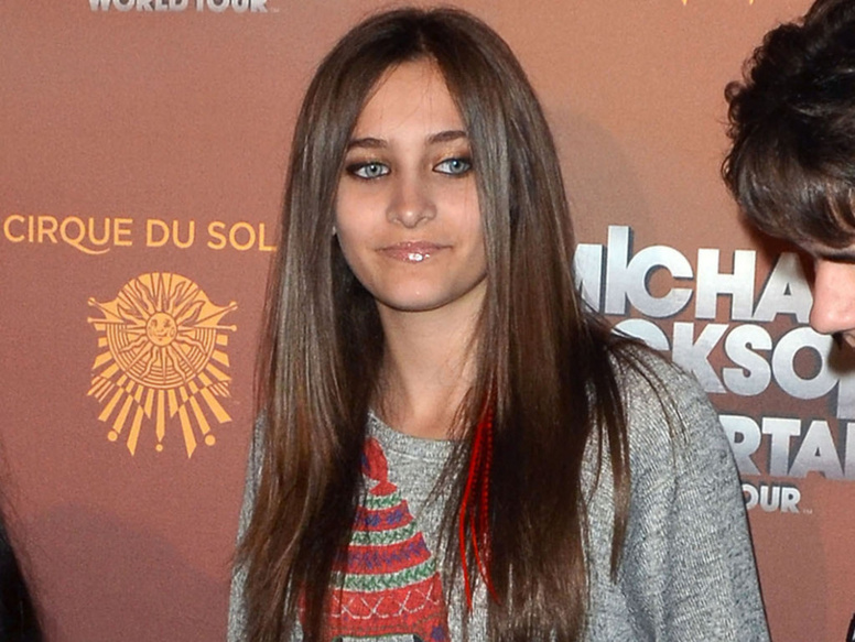 KATHERINE JACKSON DONNE DES NOUVELLES DE PARIS APRÈS SA TENTATIVE DE SUICIDE