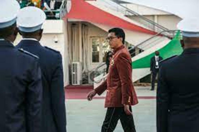 Madagascar: l'enquête sur l'entourage des deux Français se poursuit, l'archevêque entendu Madagascar: l'enquête sur l'entourage des deux Français se poursuit, l'archevêque entendu