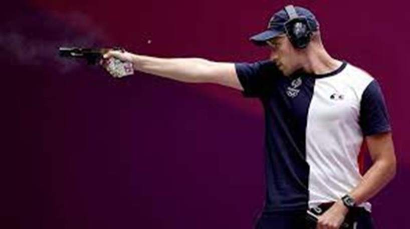 Tokyo 2021: le tireur français Jean Quiquampoix sacré champion olympique