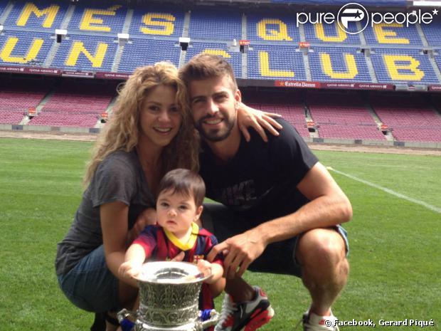 Shakira et Gerard Piqué: Fiers de leur bébé Milan pour ses premiers pas au stade