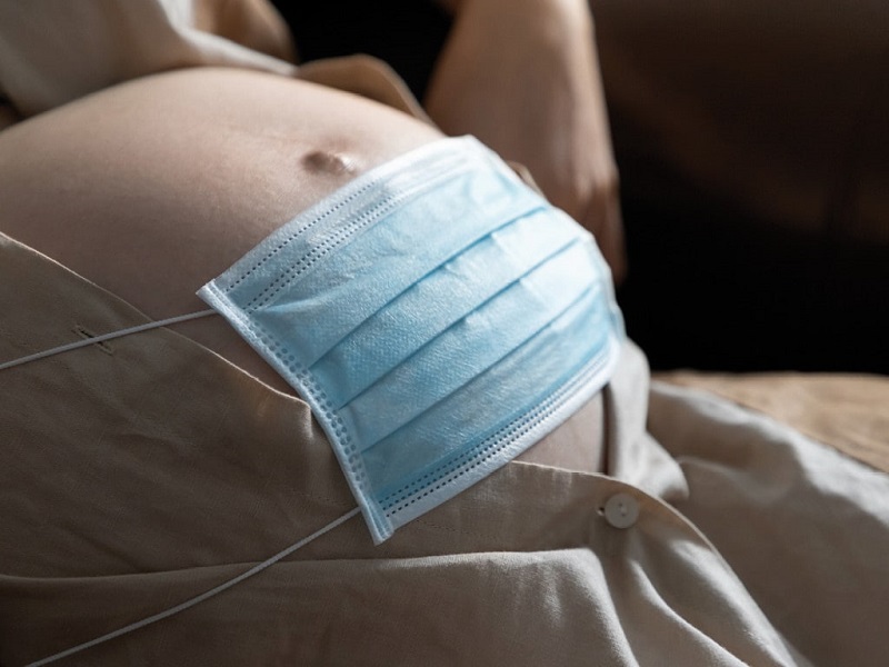 Covid: quels sont les risques encourus par les femmes enceintes qui ne sont pas vaccinées ?