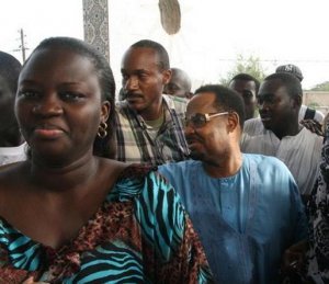 Ahmed Khalifa Niasse à l’avocat de Yaye Fatou Diagne : « Pousse toi, celle-là est ma femme »