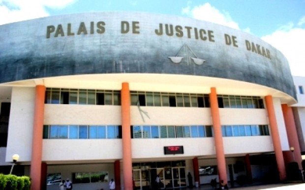 Outrage à magistrat: la secrétaire au Palais de justice, Ami Diallo maintenue en prison par le juge correctionnel