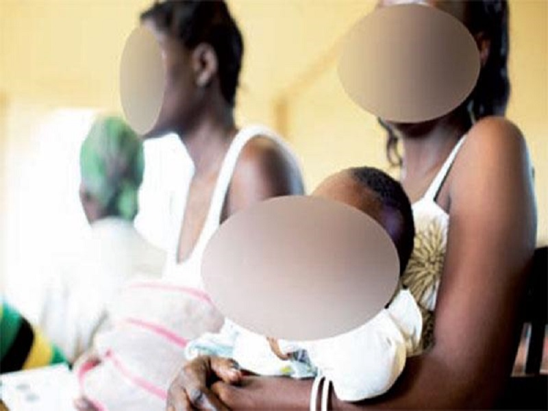 Dr Abdou Aziz Diouf donne les risques et les facteurs qui aggravent la Covid-19 chez les femmes enceintes 