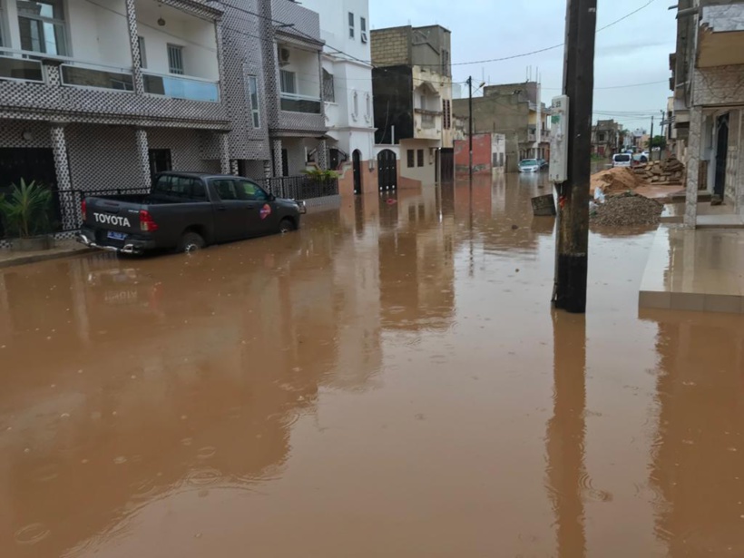 Keur Massar renoue avec les inondations: les Cités Ancar et Camille Basse sous les eaux Keur Massar renoue avec les inondations: les Cités Ancar et Camille Basse sous les eaux