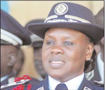 Police Nationale : Anna Sémou Faye agit contre la torture et les violations des droits humains