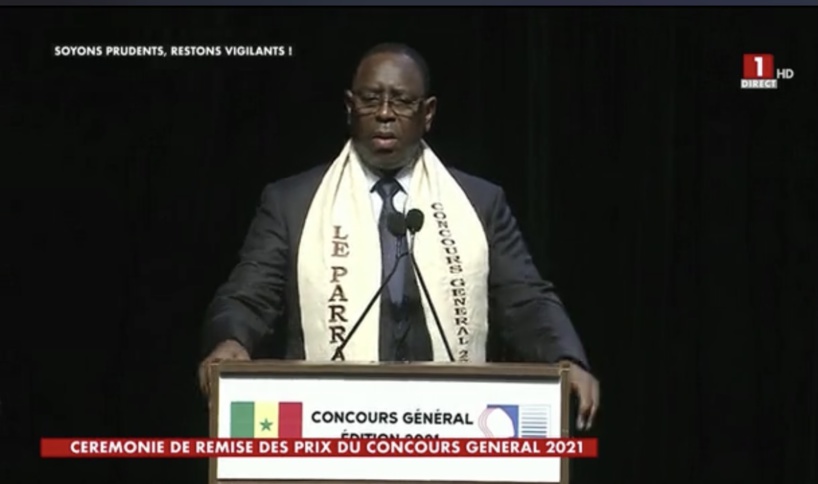 Écoles saccagés et enseignants agressés: Macky met en garde les élèves Écoles saccagés et enseignants agressés: Macky met en garde les élèves