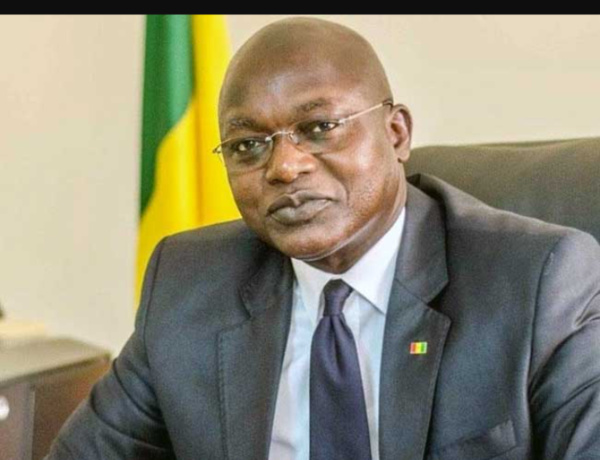 Oumar Gueye sur les inondations : « l’eau est source de développement et nous avons besoin de pluie » Oumar Gueye sur les inondations : « l’eau est source de développement et nous avons besoin de pluie »