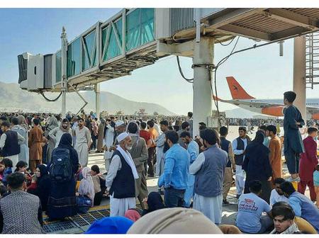 Afghanistan: au moins 72 morts dans l'attentat à l'aéroport de Kaboul