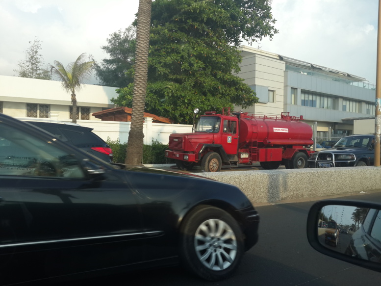 Les sapeurs pompiers étanchent la soif de Moustapha Niasse