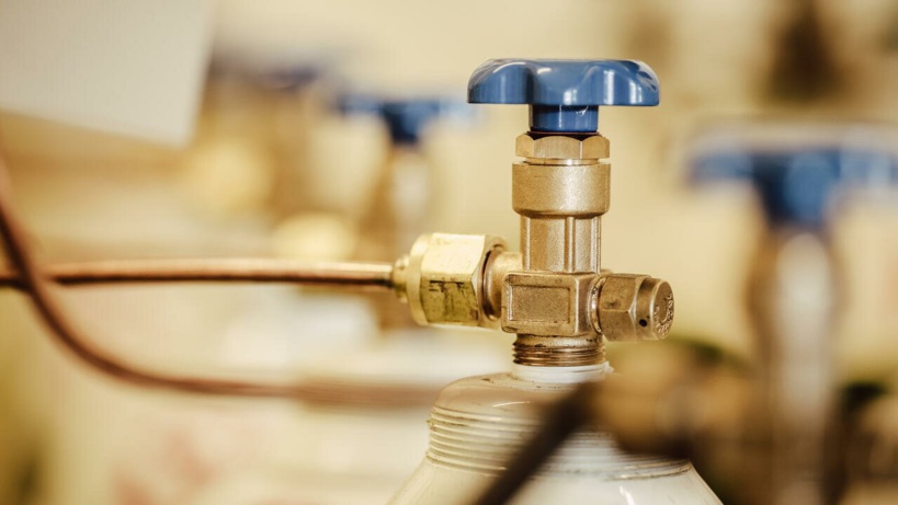 La Guinée baisse le prix du gaz butane pour diminuer le recours au charbon et au bois La Guinée baisse le prix du gaz butane pour diminuer le recours au charbon et au bois