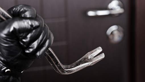 Corniche Ouest: deux vigiles emportent les 29.300.000F CFA d’un couple américain