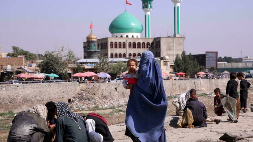 Afghanistan: les étudiantes devront porter une abaya et un niqab dans des cours non mixtes Afghanistan: les étudiantes devront porter une abaya et un niqab dans des cours non mixtes