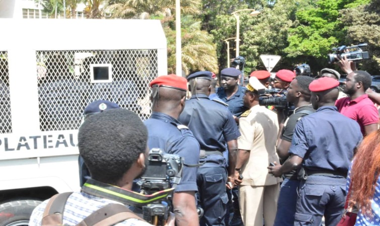 Marche contre la vie chère: 10 manifestants arrêtés et transportés au Commissariat de Grand Dakar