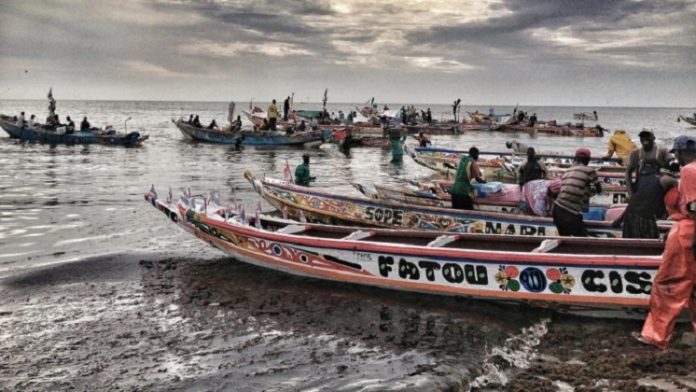 Une centaine de pêcheurs sénégalais retenus en Guinée par les garde-côtes (association)