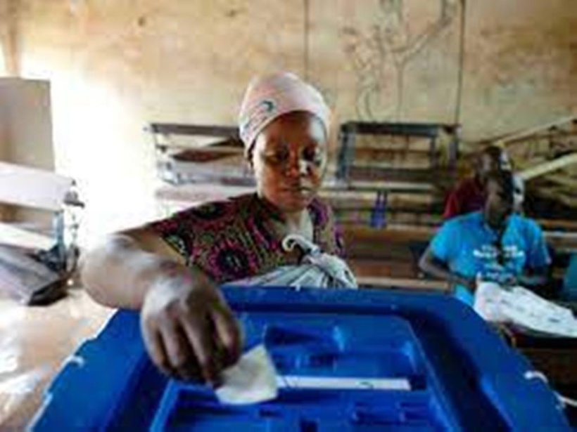 Mali: les héritiers politiques d'ATT réorganisent le PDES pour les prochaines élections Mali: les héritiers politiques d'ATT réorganisent le PDES pour les prochaines élections