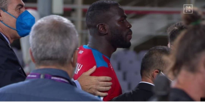 Série A: Osimhen et Koulibaly cibles de cris racistes, le Sénégalais pète les plombs Série A: Osimhen et Koulibaly cibles de cris racistes, le Sénégalais pète les plombs