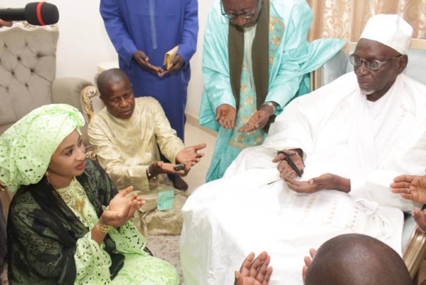 Gamou 2021: La Fondation du Port Autonome de Dakar soutient les familles religieuses de Médina Baye de Kaolack, de Tiénaba, de Ndiassane et de Tivaoune Gamou 2021: La Fondation du Port Autonome de Dakar soutient les familles religieuses de Médina Baye de Kaolack, de Tiénaba, de Ndiassane et de Tivaoune