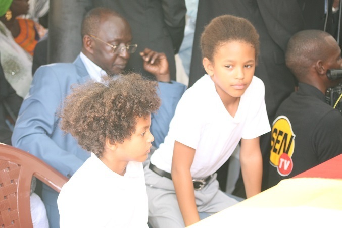 PHOTOS & VIDEO-La Nation sénégalaise rend un dernier hommage au « vrai lion »