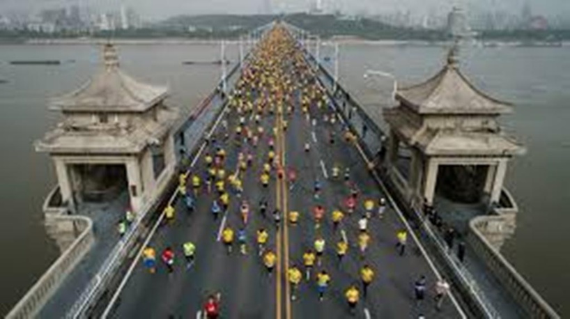 Chine: le marathon de Wuhan annulé face à l'augmentation des cas de Covid-19 Chine: le marathon de Wuhan annulé face à l'augmentation des cas de Covid-19
