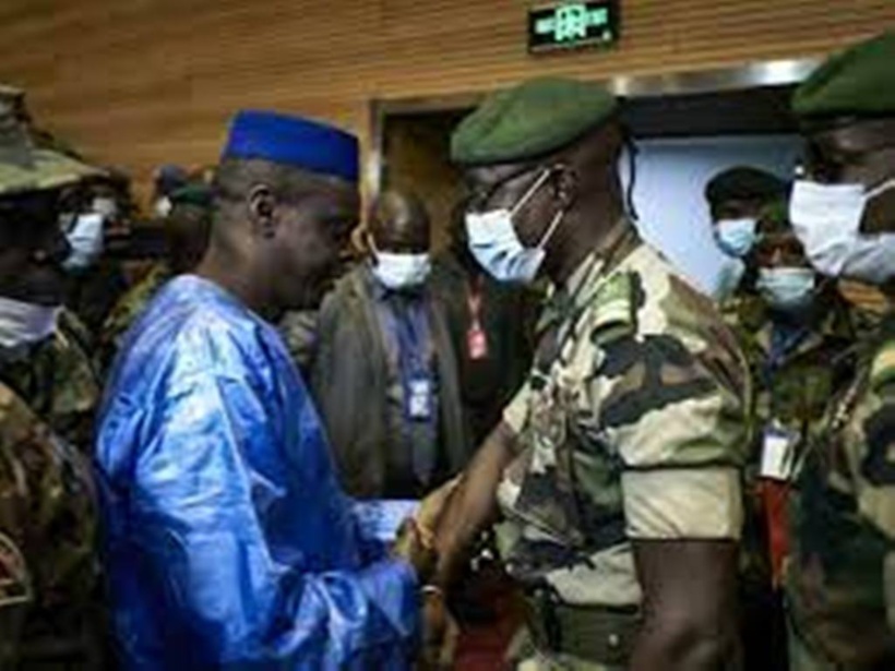 Mali : un vice-président du Parlement de transition inculpé pour «troubles à l'ordre public» Mali : un vice-président du Parlement de transition inculpé pour «troubles à l'ordre public»