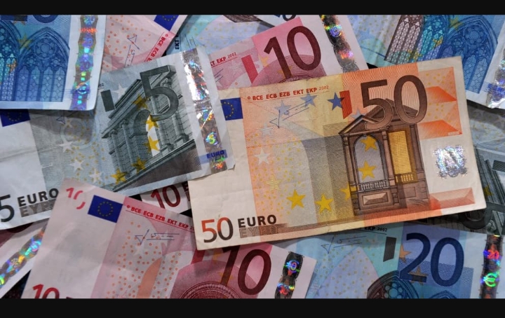 Paris : près de 130.000 euros en fausse monnaie saisis sur un Sénégalais lors d'un banal contrôle