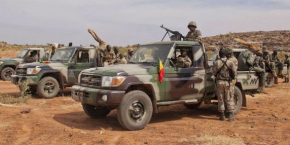 Mali : 7 soldats tués dans deux attaques attribuées aux djihadistes