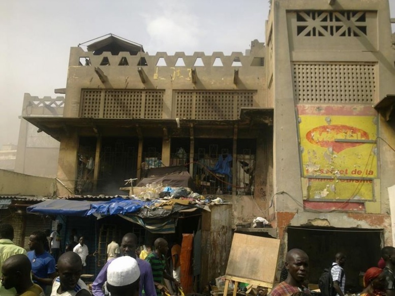 Incendie de Sandaga: Aminata Touré annonce un plan de redéploiement et de construction des marchés