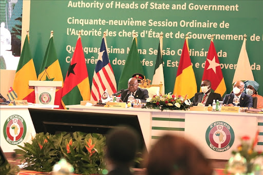 La Cédéao organise un sommet extraordinaire le 7 novembre pour statuer sur le Mali et la Guinée