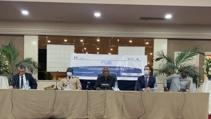 Le ministre Serigne Mbaye Thiam lance le Projet de gestion intégrée des inondations au Sénégal Le ministre Serigne Mbaye Thiam lance le Projet de gestion intégrée des inondations au Sénégal