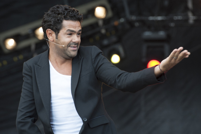 UN ACTEUR DE LA SÉRIE H BALANCE SUR JAMEL DEBBOUZE, ERIC JUDOR ET RAMZY BÉDIA