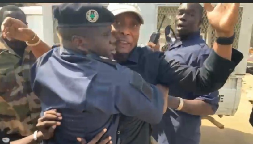 Dernière minute - Barthélémy Dias arrêté Dernière minute - Barthélémy Dias arrêté