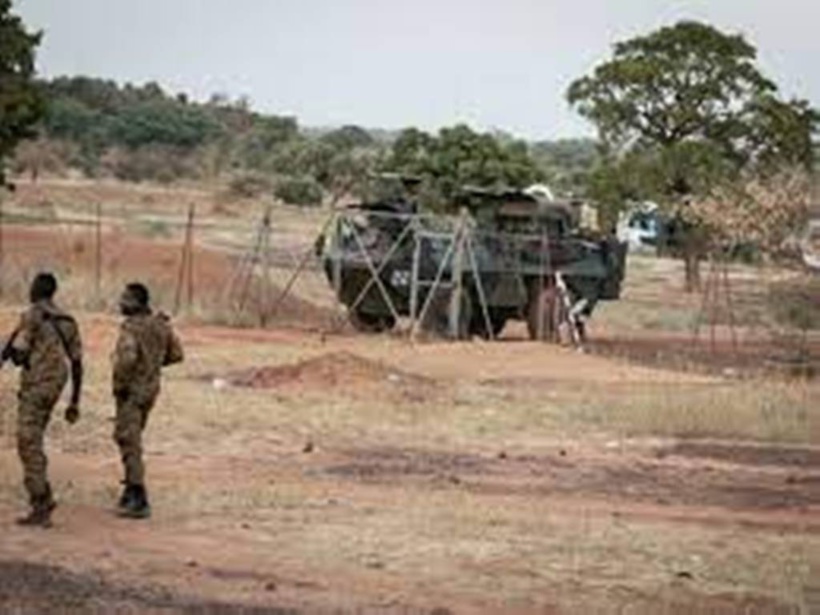 Burkina Faso: le convoi militaire français a quitté Kaya pour Ouagadougou Burkina Faso: le convoi militaire français a quitté Kaya pour Ouagadougou