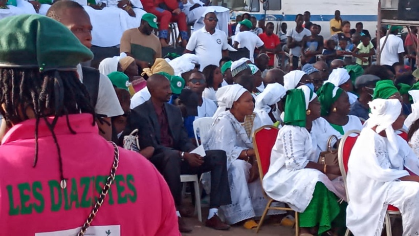 Meeting d’investiture de Barthélémy Dias: déjà une marée humaine à Grand-Yoff Meeting d’investiture de Barthélémy Dias: déjà une marée humaine à Grand-Yoff