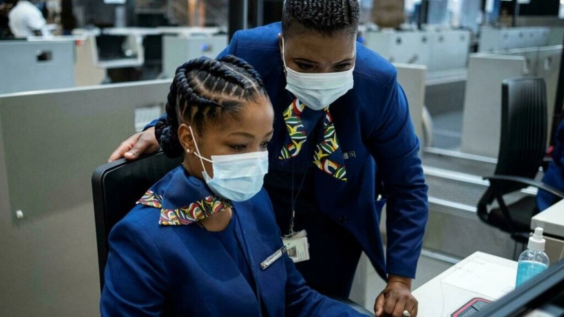 Nouveau variant du Covid-19: l'Europe se ferme à l'Afrique du Sud Nouveau variant du Covid-19: l'Europe se ferme à l'Afrique du Sud